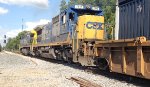 CSX C40-8 7617